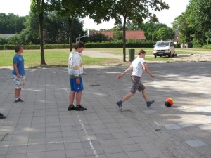 2010 0747